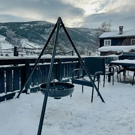 Traditional Charm And Modern Style In Vaga Casa vacanze Vågåmo